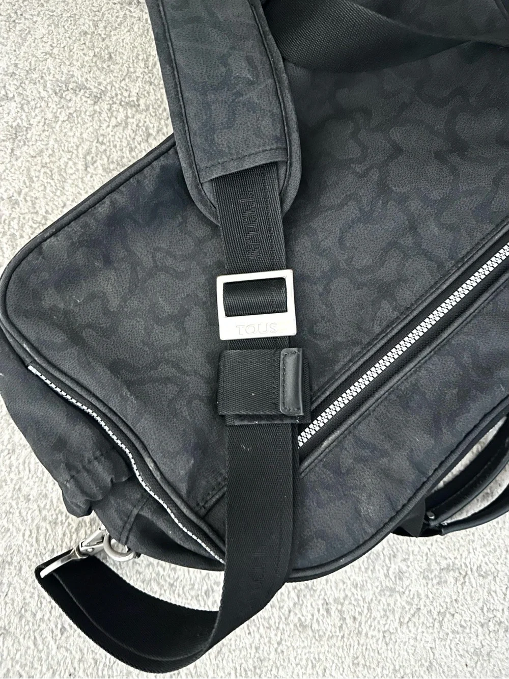 TOUS Kaos Baby / All Purpose Shoulder Bag in Anthracite-Black - Picture 11 of 11